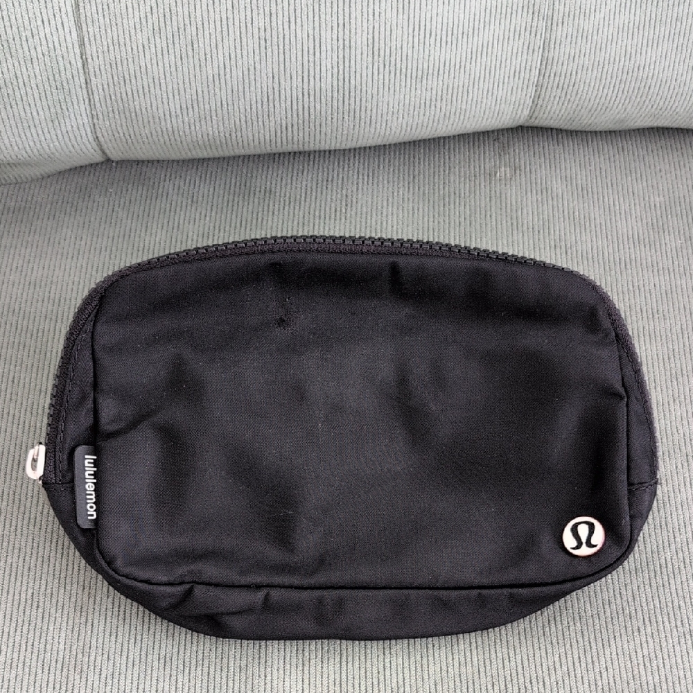 lululemon athletica Black Belt Bag
